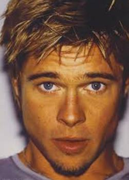 The cool messy hairstyle of Brad Pitt